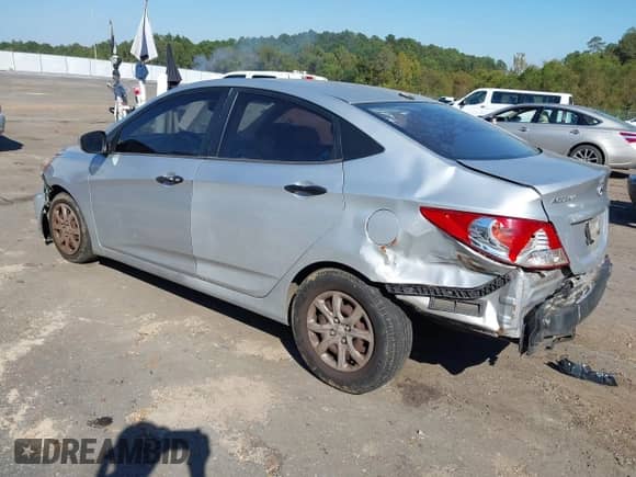 2012 Hyundai Accent GLS z VIN KMHCT4AE3CU093725, wystawiony jako IAAI lot #43476351 z przebiegiem 249 179 mil mil oraz . Historia ofert i sprzedaży dostępna na DreamBid. Obrazek 3.