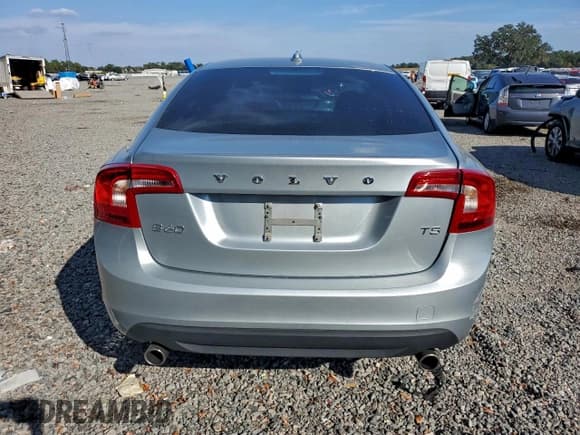 ✅ 2013 Volvo S60 T5 Premier • VIN: YV1612FS5D2173576 • Лот: 93962095. Опубликован ранее на Copart с пробегом 98 340 миль. Бесплатный доступ к архиву аукционных продаж из США и подробный отчёт об истории автомобиля на DreamBid. Изображение 6.