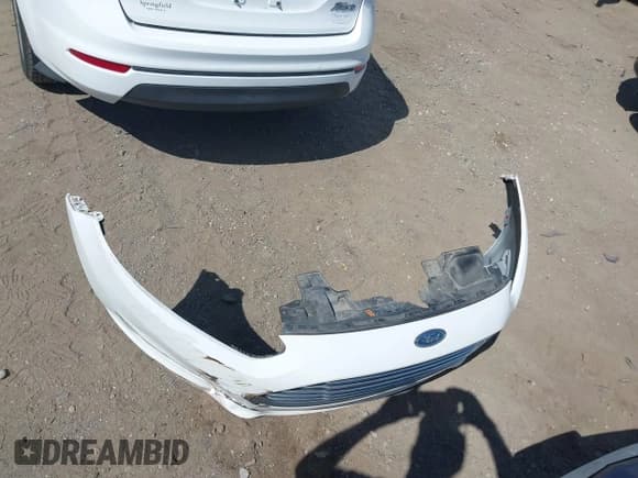 ✅ 2015 Ford Fiesta SE • VIN: 3FADP4BJ0FM157176 • Лот: 43212284. Опубликован ранее на IAAI с пробегом 124 428 миль. Бесплатный доступ к архиву аукционных продаж из США и подробный отчёт об истории автомобиля на DreamBid. Изображение 12.