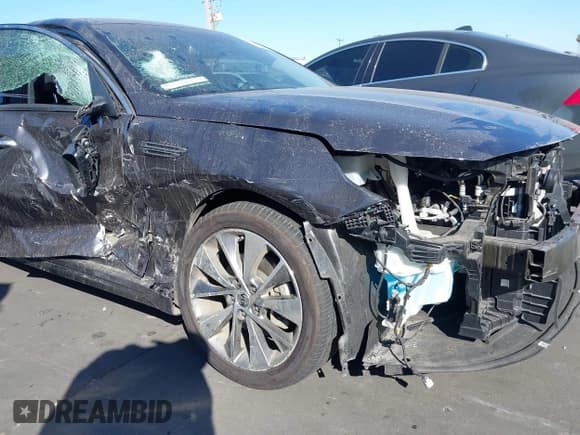 ✅ 2019 Kia Optima LX • VIN: 5XXGT4L32KG302605 • Lot: 43577022. Wystawiony na IAAI z przebiegiem 33 720 mil. Bezpłatny archiwum sprzedaży aukcyjnych z USA i szczegółowy raport historii pojazdu na DreamBid. Zdjęcie 6.