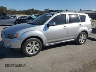 2011 Mitsubishi Outlander SE with VIN JA4AS3AW2BU023207, listed as a Copart auction lot 82750105 with 180,445 mi miles and Salvage title. Bid and sale history available at DreamBid. Image 1.