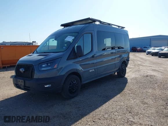 ✅ 2023 Ford Transit Passenger XL • VIN: 1FBAX9CG3PKB41256 • Лот: 41967907. Опубликован ранее на IAAI с пробегом 4 743 миль. Бесплатный доступ к архиву аукционных продаж из США и подробный отчёт об истории автомобиля на DreamBid. Изображение 2.