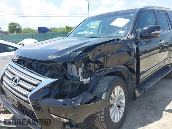 ✅ 2014 Lexus GX 460 • VIN: JTJBM7FX3E5073543 • Lot: 42657520. Listed on IAAI with 114,263 mi. Free auction sales archive from the USA and detailed vehicle history report at DreamBid. Image 6.