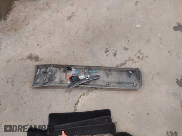 ✅ 2013 Hyundai Veloster w/Black Int • VIN: KMHTC6AD1DU147379 • Лот: 42960267. Опубликован ранее на IAAI с пробегом 105 227 миль. Бесплатный доступ к архиву аукционных продаж из США и подробный отчёт об истории автомобиля на DreamBid. Изображение 12.