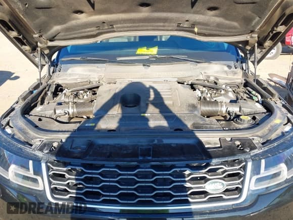 ✅ 2020 Land Rover Range Rover Sport HSE • VIN: SALWR2SU4LA743750 • Lot: 43813512. Wystawiony na IAAI z przebiegiem 42 645 mil. Bezpłatny archiwum sprzedaży aukcyjnych z USA i szczegółowy raport historii pojazdu na DreamBid. Zdjęcie 10.