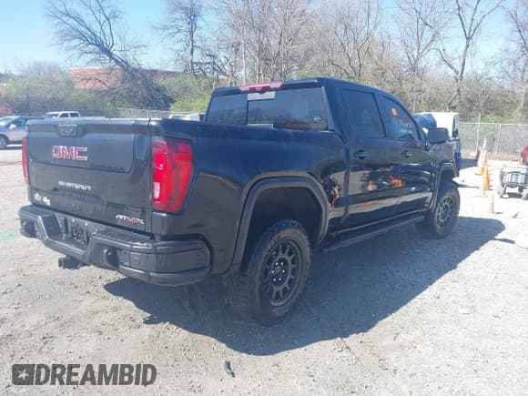 ✅ 2023 GMC Sierra 1500 AT4X • VIN: 3GTUUFEL1PG233161 • Лот: 41986435. Опубликован ранее на IAAI с пробегом Не указан. Бесплатный доступ к архиву аукционных продаж из США и подробный отчёт об истории автомобиля на DreamBid. Изображение 4.