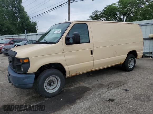 ✅ 2011 Ford Econoline Cargo Commercial • VIN: 1FTNE1EW2BDB24406 • Lot: 61331915. Listed on Copart with 238,366 mi. Free auction sales archive from the USA and detailed vehicle history report at DreamBid. Image 1.
