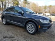 ✅ 2018 Volkswagen Tiguan SEL • VIN: 3VV3B7AX2JM137890 • Лот: 48318645. Опубликован ранее на Copart с пробегом 112 602 миль. Бесплатный доступ к архиву аукционных продаж из США и подробный отчёт об истории автомобиля на DreamBid. Изображение 4.