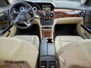 ✅ 2015 Mercedes-Benz GLK 350 • VIN: WDCGG8JB4FG364022 • Лот: 95095835. Опубликован ранее на Copart с пробегом 141 796 миль. Бесплатный доступ к архиву аукционных продаж из США и подробный отчёт об истории автомобиля на DreamBid. Изображение 8.