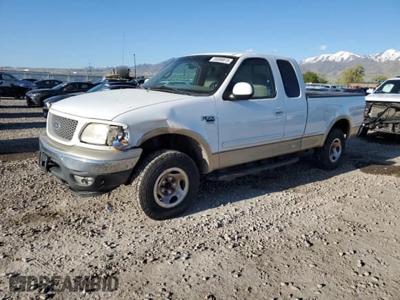 ✅ 1999 Ford F-150 XL • VIN: 2FTRX18L6XCA40819 • Lot: 55090815. Wystawiony na Copart z przebiegiem 132 738 mil. Bezpłatny archiwum sprzedaży aukcyjnych z USA i szczegółowy raport historii pojazdu na DreamBid. Zdjęcie 1.