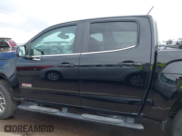 ✅ 2019 GMC Canyon 4WD All Terrain • VIN: 1GTG6FEN0K1155732 • Lot: 43740862. Listed on IAAI with 29,098 mi. Free auction sales archive from the USA and detailed vehicle history report at DreamBid. Image 15.