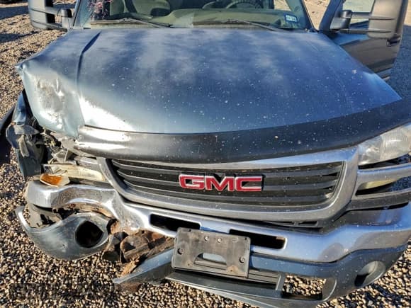 ✅ 2006 GMC Sierra 2500HD SLE2 • VIN: 1GTHK29U86E267610 • Lot: 94667675. Listed on Copart with 213,864 mi. Free auction sales archive from the USA and detailed vehicle history report at DreamBid. Image 11.