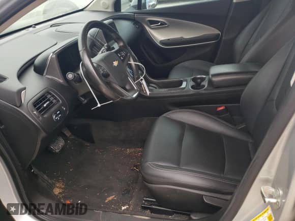 2015 Chevrolet Volt z VIN 1G1RB6E40FU108225, wystawiony jako Copart lot #51980604 z przebiegiem 69 505 mil mil oraz . Historia ofert i sprzedaży dostępna na DreamBid. Obrazek 7.