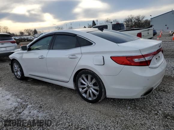 ✅ 2013 Hyundai Azera • VIN: KMHFH4JG2DA232956 • Лот: 46245175. Опубликован ранее на Copart с пробегом 59 987 миль. Бесплатный доступ к архиву аукционных продаж из США и подробный отчёт об истории автомобиля на DreamBid. Изображение 2.