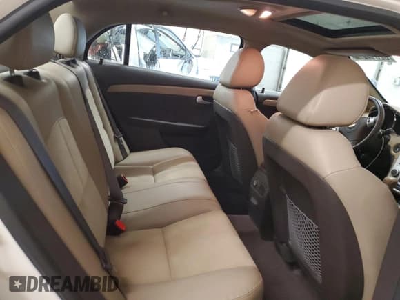 ✅ 2011 Chevrolet Malibu 2LT • VIN: 1G1ZD5E1XBF371489 • Lot: 82814274. Listed on Copart with 237,052 mi. Free auction sales archive from the USA and detailed vehicle history report at DreamBid. Image 10.