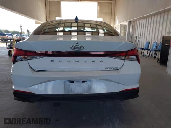 ✅ 2023 Hyundai Elantra SEL • VIN: 5NPLS4AG1PH097880 • Lot: 43442034. Listed on IAAI with 60,669 mi. Free auction sales archive from the USA and detailed vehicle history report at DreamBid. Image 16.