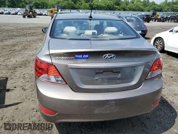 ✅ 2014 Hyundai Accent GLS • VIN: KMHCT4AE1EU729061 • Лот: 59245554. Опубликован ранее на Copart с пробегом 67 757 миль. Бесплатный доступ к архиву аукционных продаж из США и подробный отчёт об истории автомобиля на DreamBid. Изображение 6.