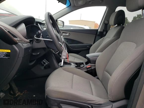 ✅ 2018 Hyundai Santa Fe 2.4L • VIN: 5NMZTDLB9JH107326 • Лот: 72774713. Опубликован ранее на Copart с пробегом 111 779 миль. Бесплатный доступ к архиву аукционных продаж из США и подробный отчёт об истории автомобиля на DreamBid. Изображение 7.