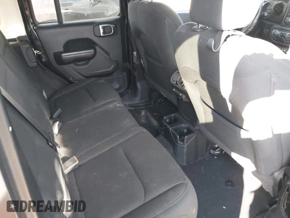 ✅ 2020 Jeep Wrangler Unlimited Sport Altitude • VIN: 1C4HJXDN5LW294849 • Лот: 43627954. Опубликован ранее на IAAI с пробегом 100 606 миль. Бесплатный доступ к архиву аукционных продаж из США и подробный отчёт об истории автомобиля на DreamBid. Изображение 8.