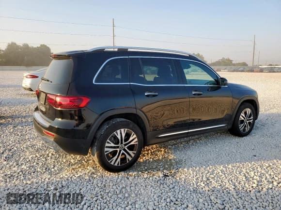 ✅ 2024 Mercedes-Benz GLB 250 • VIN: W1N4M4GB0RW350865 • Lot: 80878995. Wystawiony na Copart z przebiegiem 15 879 mil. Bezpłatny archiwum sprzedaży aukcyjnych z USA i szczegółowy raport historii pojazdu na DreamBid. Zdjęcie 3.