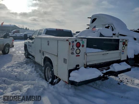 ✅ 2015 Chevrolet Silverado 1500 • VIN: 1GB5CYC83FZ122101 • Лот: 95264555. Опубликован ранее на Copart с пробегом Не указан. Бесплатный доступ к архиву аукционных продаж из США и подробный отчёт об истории автомобиля на DreamBid. Изображение 2.