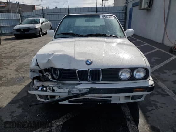 1991 BMW 3 Series z VIN WBABB2318MEC26069, wystawiony jako Copart lot #42630475 z przebiegiem 202 634 mil mil oraz Szkoda całkowita • Salvage title. Historia ofert i sprzedaży dostępna na DreamBid. Obrazek 5.