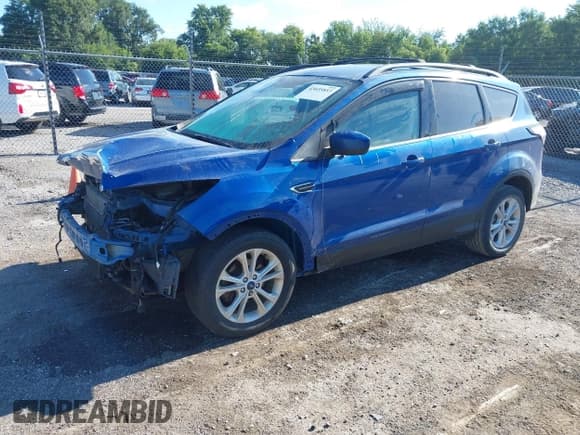 ✅ 2017 Ford Escape SE • VIN: 1FMCU0GD7HUE77583 • Лот: 43035853. Опубликован ранее на IAAI с пробегом 70 398 миль. Бесплатный доступ к архиву аукционных продаж из США и подробный отчёт об истории автомобиля на DreamBid. Изображение 2.