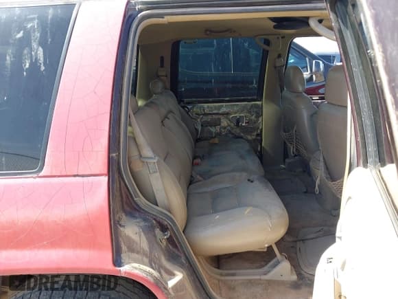 ✅ 1997 GMC Yukon • VIN: 1GKEK13R6VJ724572 • Lot: 42707468. Listed on IAAI with 231,868 mi. Free auction sales archive from the USA and detailed vehicle history report at DreamBid. Image 8.