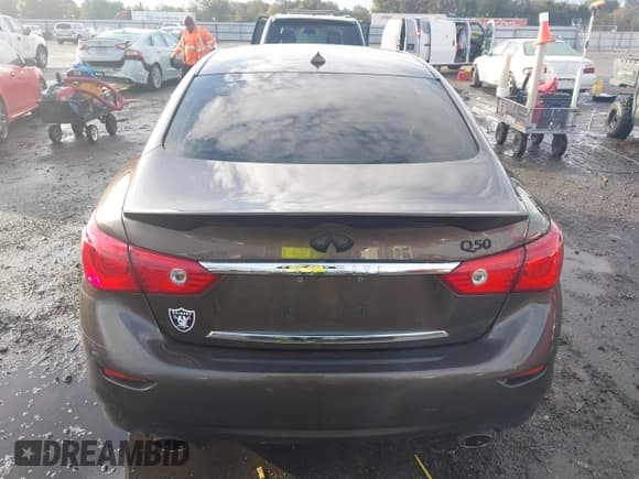 ✅ 2014 Infiniti Q50 Premium • VIN: JN1BV7AP5EM673500 • Lot: 43550028. Listed on IAAI with 139,057 mi. Free auction sales archive from the USA and detailed vehicle history report at DreamBid. Image 16.