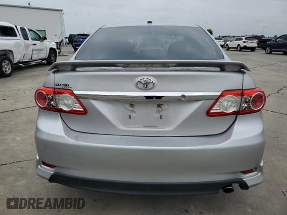 ✅ 2011 Toyota Corolla S • VIN: 2T1BU4EE4BC605009 • Lot: 92760115. Wystawiony na Copart z przebiegiem 123 461 mil. Bezpłatny archiwum sprzedaży aukcyjnych z USA i szczegółowy raport historii pojazdu na DreamBid. Zdjęcie 6.