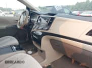 ✅ 2011 Toyota Sienna LE • VIN: 5TDKK3DC8BS142878 • Lot: 42894114. Wystawiony na IAAI z przebiegiem 151 683 mil. Bezpłatny archiwum sprzedaży aukcyjnych z USA i szczegółowy raport historii pojazdu na DreamBid. Zdjęcie 5.