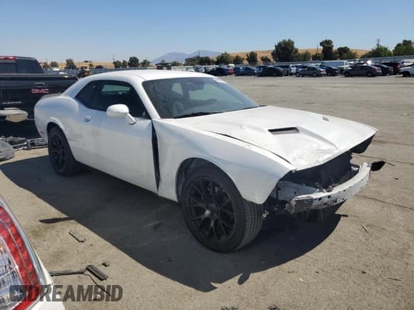 ✅ 2017 Dodge Challenger SXT • VIN: 2C3CDZAG5HH548993 • Lot: 69115784. Wystawiony na Copart z przebiegiem 109 917 mil. Bezpłatny archiwum sprzedaży aukcyjnych z USA i szczegółowy raport historii pojazdu na DreamBid. Zdjęcie 4.