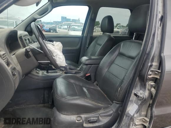 ✅ 2006 Ford Escape Hybrid • VIN: 1FMCU96H76KC87607 • Lot: 65461745. Listed on Copart with 218,086 mi. Free auction sales archive from the USA and detailed vehicle history report at DreamBid. Image 7.