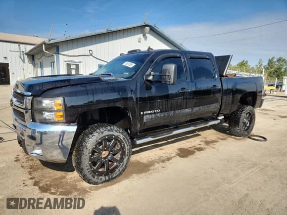 ✅ 2009 Chevrolet Silverado 2500HD LT • VIN: 1GCHK53639F148437 • Лот: 71021265. Опубликован ранее на Copart с пробегом 258 093 миль. Бесплатный доступ к архиву аукционных продаж из США и подробный отчёт об истории автомобиля на DreamBid. Изображение 1.