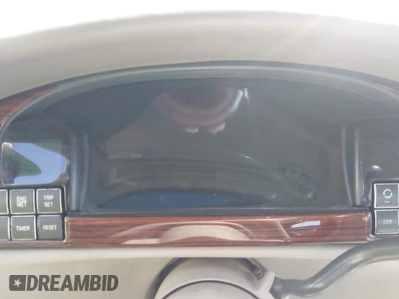 ✅ 1998 Cadillac DeVille • VIN: 1G6KD54Y7WU770095 • Lot: 42768681. Listed on IAAI with Not provided. Free auction sales archive from the USA and detailed vehicle history report at DreamBid. Image 7.