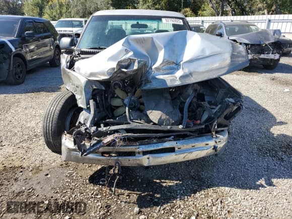 ✅ 2000 Chevrolet Silverado 1500 • VIN: 2GCEC19W4Y1391275 • Лот: 92792825. Опубликован ранее на Copart с пробегом 110 262 миль. Бесплатный доступ к архиву аукционных продаж из США и подробный отчёт об истории автомобиля на DreamBid. Изображение 5.