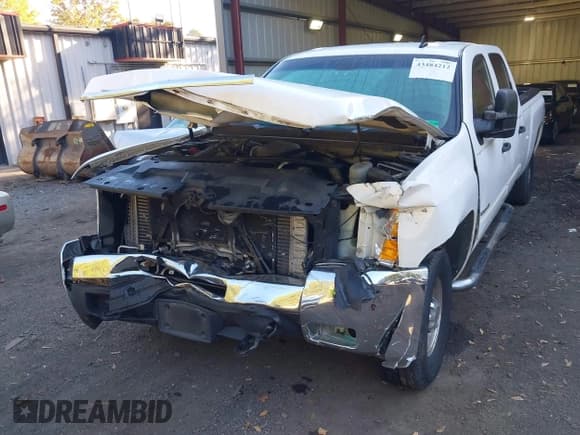 ✅ 2008 Chevrolet Silverado 2500HD LTZ • VIN: 1GCHK23678F152231 • Lot: 43484212. Wystawiony na IAAI z przebiegiem 192 824 mil. Bezpłatny archiwum sprzedaży aukcyjnych z USA i szczegółowy raport historii pojazdu na DreamBid. Zdjęcie 6.