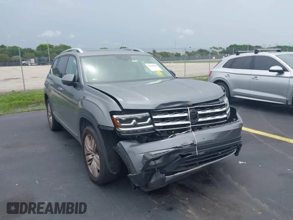 ✅ 2019 Volkswagen Atlas SEL • VIN: 1V2ER2CA4KC554685 • Lot: 42430568. Wystawiony na IAAI z przebiegiem 41 626 mil. Bezpłatny archiwum sprzedaży aukcyjnych z USA i szczegółowy raport historii pojazdu na DreamBid. Zdjęcie 6.