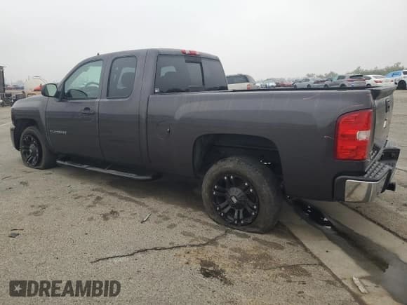✅ 2010 Chevrolet Silverado 1500 LT • VIN: 1GCSCSEAXAZ148988 • Lot: 82663464. Wystawiony na Copart z przebiegiem 160 829 mil. Bezpłatny archiwum sprzedaży aukcyjnych z USA i szczegółowy raport historii pojazdu na DreamBid. Zdjęcie 2.