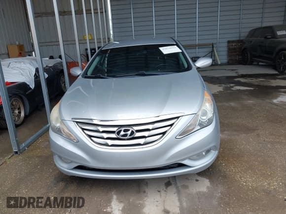 ✅ 2013 Hyundai Sonata SE • VIN: 5NPEC4AC6DH662364 • Лот: 43070922. Опубликован ранее на IAAI с пробегом 102 558 миль. Бесплатный доступ к архиву аукционных продаж из США и подробный отчёт об истории автомобиля на DreamBid. Изображение 12.