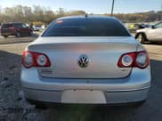 ✅ 2009 Volkswagen Passat Komfort • VIN: WVWJK73C19E004393 • Lot: 90436465. Wystawiony na Copart z przebiegiem 196 101 mil. Bezpłatny archiwum sprzedaży aukcyjnych z USA i szczegółowy raport historii pojazdu na DreamBid. Zdjęcie 6.