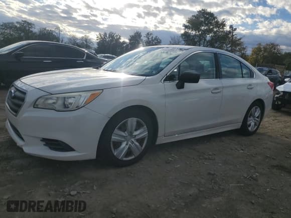 ✅ 2015 Subaru Legacy 2.5i • VIN: 4S3BNAA63F3030085 • Lot: 86810285. Wystawiony na Copart z przebiegiem 142 968 mil. Bezpłatny archiwum sprzedaży aukcyjnych z USA i szczegółowy raport historii pojazdu na DreamBid. Zdjęcie 1.