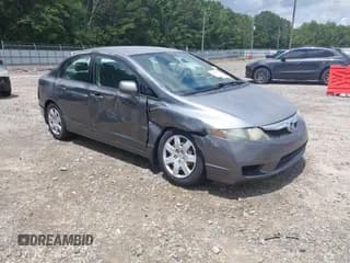 ✅ 2010 Honda Civic LX • VIN: 2HGFA1F57AH555087 • Лот: 42763657. Опубликован ранее на IAAI с пробегом 179 755 миль. Бесплатный доступ к архиву аукционных продаж из США и подробный отчёт об истории автомобиля на DreamBid. Изображение 6.