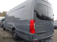 ✅ 2019 Mercedes-Benz Sprinter • VIN: WD4FF1CD3KT011868 • Lot: 43558977. Wystawiony na IAAI z przebiegiem 216 666 mil. Bezpłatny archiwum sprzedaży aukcyjnych z USA i szczegółowy raport historii pojazdu na DreamBid. Zdjęcie 3.