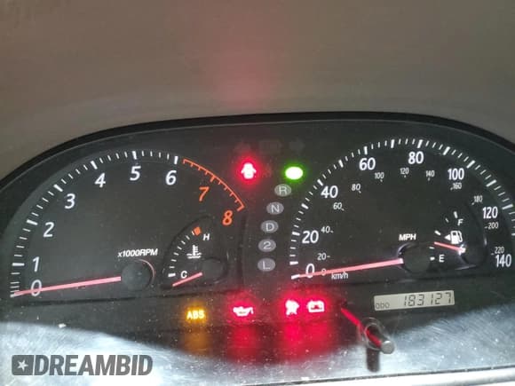 ✅ 2004 Toyota Camry LE • VIN: 4T1BE32K94U935330 • Лот: 93243575. Опубликован ранее на Copart с пробегом 183 127 миль. Бесплатный доступ к архиву аукционных продаж из США и подробный отчёт об истории автомобиля на DreamBid. Изображение 9.