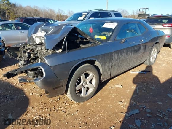✅ 2010 Dodge Challenger SE • VIN: 2B3CJ4DV9AH318480 • Lot: 41381478. Wystawiony na IAAI z przebiegiem 240 550 mil. Bezpłatny archiwum sprzedaży aukcyjnych z USA i szczegółowy raport historii pojazdu na DreamBid. Zdjęcie 17.