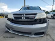 ✅ 2013 Dodge Avenger SE • VIN: 1C3CDZAB7DN741510 • Lot: 61473545. Wystawiony na Copart z przebiegiem 165 353 mil. Bezpłatny archiwum sprzedaży aukcyjnych z USA i szczegółowy raport historii pojazdu na DreamBid. Zdjęcie 5.