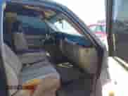 2003 Chevrolet Silverado 1500 LS с VIN 2GCEC19T631383094, выставлен на аукционе IAAI как лот 43477165 с пробегом 281 357 миль миль и . История ставок и продаж доступна на DreamBid. Изображение 5.