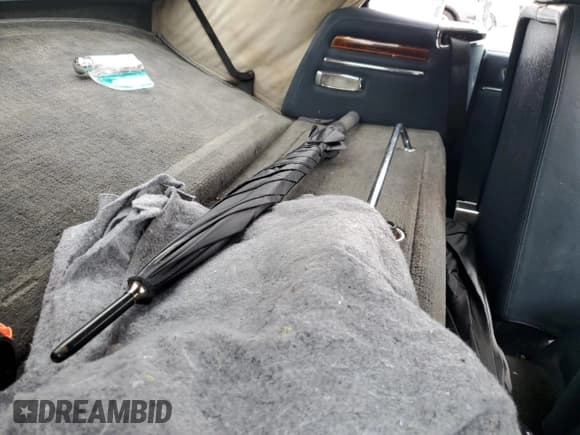 ✅ 1989 Jaguar XJS • VIN: SAJNV4849KC165599 • Лот: 74244824. Опубликован ранее на Copart с пробегом 22 828 миль. Бесплатный доступ к архиву аукционных продаж из США и подробный отчёт об истории автомобиля на DreamBid. Изображение 10.