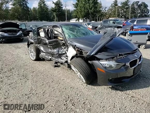 ✅ 2013 BMW 3 Series 328i • VIN: WBA3A5C51DF355094 • Lot: 82603435. Wystawiony na Copart z przebiegiem Nie podano. Bezpłatny archiwum sprzedaży aukcyjnych z USA i szczegółowy raport historii pojazdu na DreamBid. Zdjęcie 13.